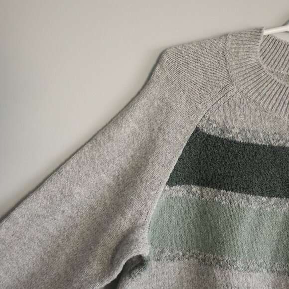 Denver Hayes Women's Sz Lrg Grey Striped Stretch Ribbed Crew Pullover‎ Sweater - Picture 3 of 12